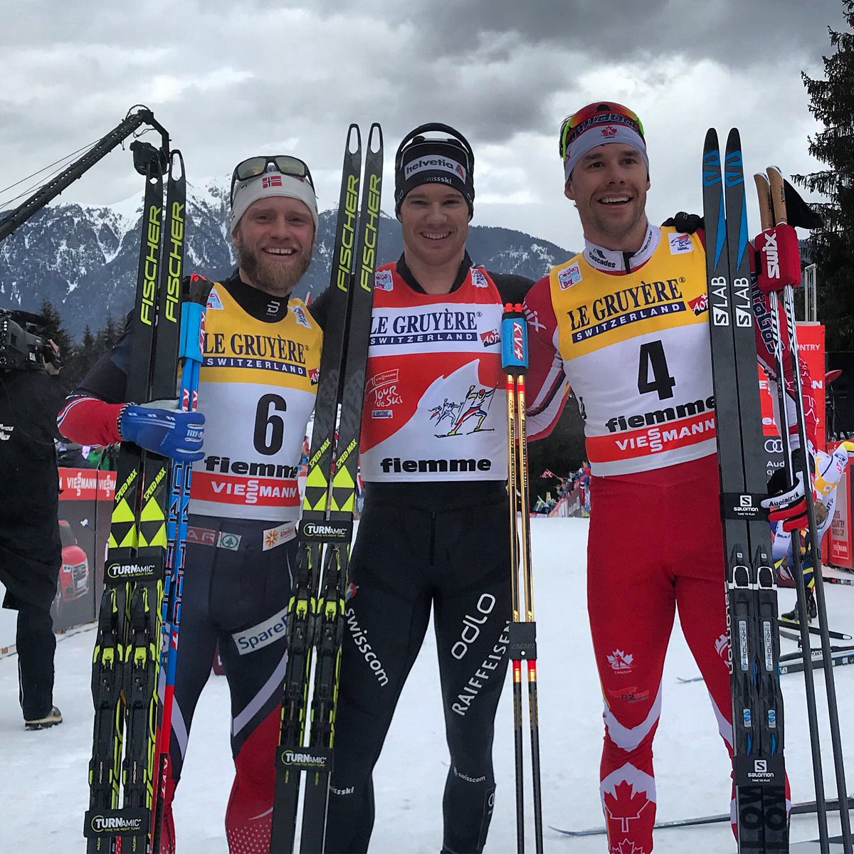 планица словения лыжные гонки. дарио колонья (швейцария). большунов александр лыжник. наталья непряева лыжные гонки. лыжные гонки спринт 2021.