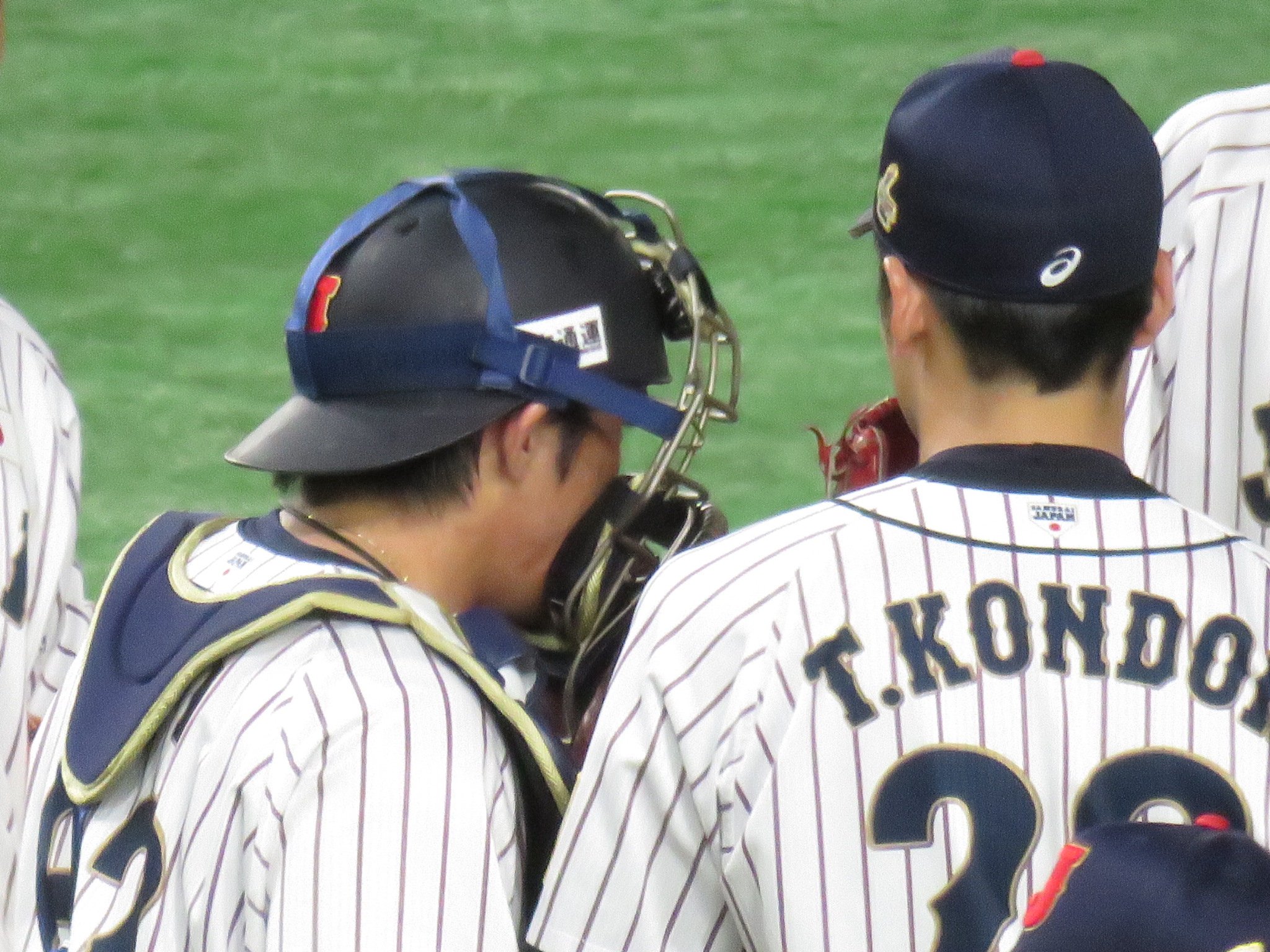 きゃの 17 11 16 距離が近いで有名な甲斐選手は侍ジャパンでも健在 甲斐拓也 侍ジャパン T Co Bln4h8a7es Twitter