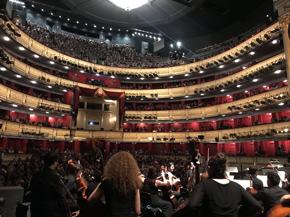 discoplayBID's tweet photo. El concierto Homenaje a John Williams de ayer fue un éxito total.  Gracias a todos los miembros de la orquesta por homenajear, también, a #Discoplay, y gracias a @highcmusic ​por hacer posible esta noche MÁGICA. ¡Ojalá repitamos pronto!  

#JohnWilliamsTR https://t.co/dijirGfarA