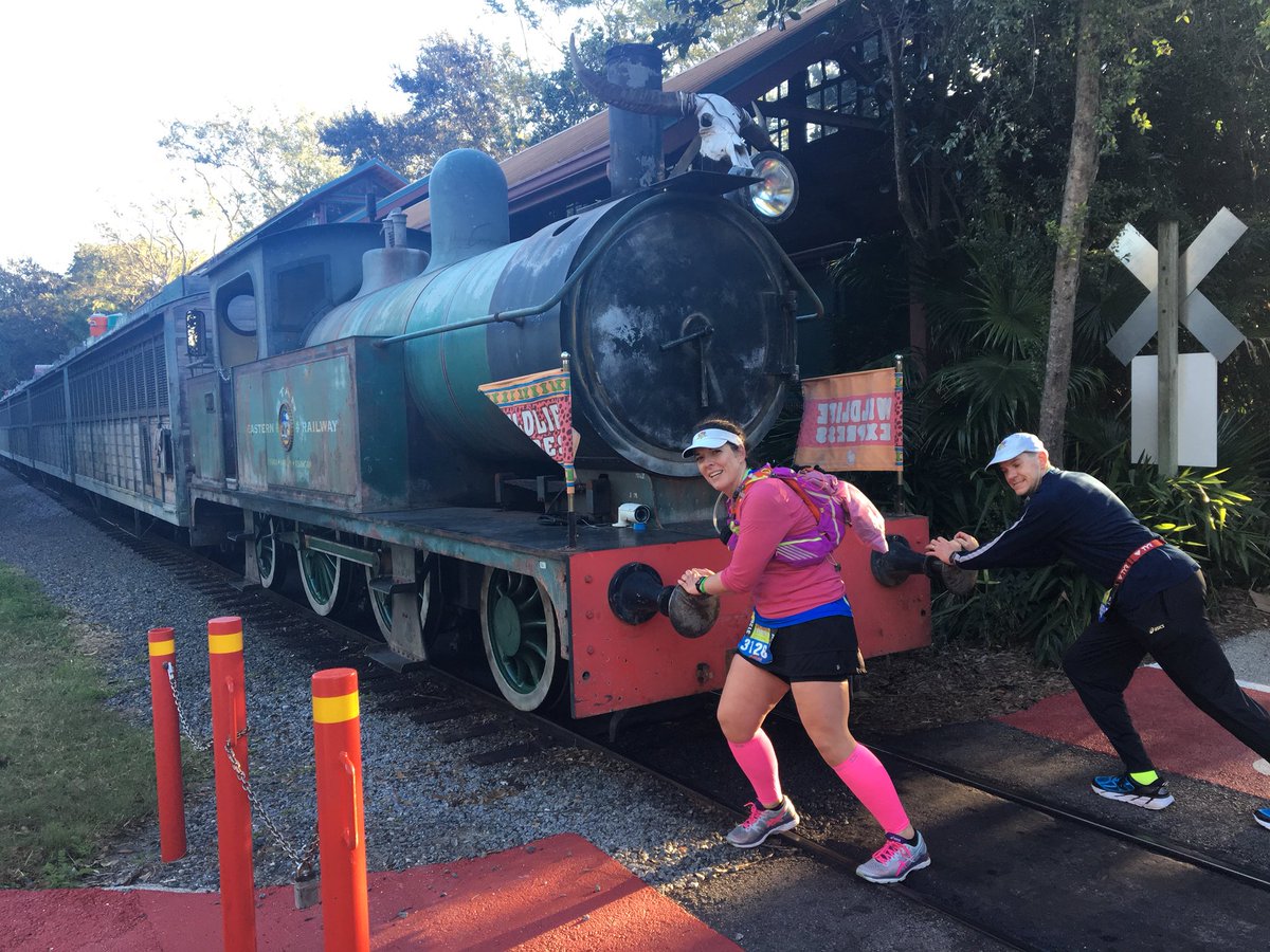 makomichael's tweet image. They Trained Forthisgkr so long. We would have taken one in the Magic Kingdom but it was too dark when we went through #NotSoSubtle #SmackTalk during the #GoofyChallenge