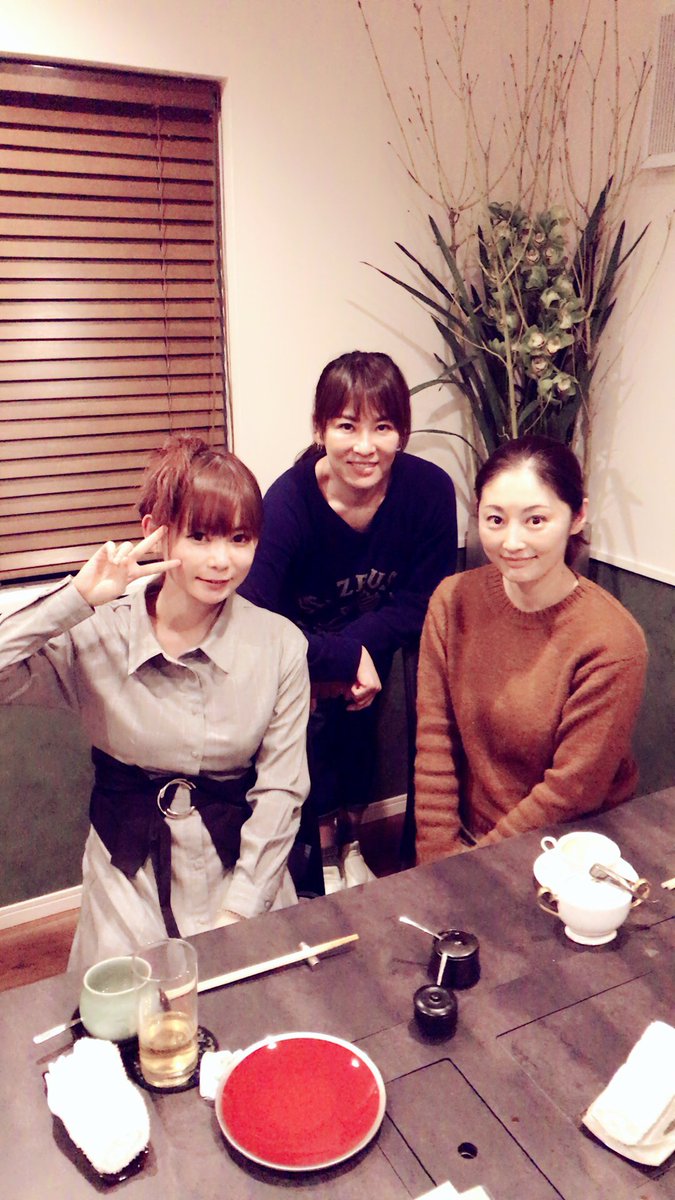 しぶとい中川翔子 Na Twitterze まれ 婦人会 朝ドラ まれ で大人女子たちで仲良くさせていただき 久々にまれ婦人会でした 常盤貴子さんのおうちで鈴木砂羽さんと猫ちゃんとたわむれて いっぱいおしゃべりお肉食べて楽しかったです こうして時が経っても しぶとい中川翔子 Na Twitterze まれ 婦人会 朝ドラ まれ で大人女子たちで仲良くさせていただき 久々にまれ婦人会でした 常盤貴子さんのおうちで鈴木砂羽さんと猫ちゃんとたわむれて いっぱいおしゃべりお肉食べて楽しかったです こうして時が経っても