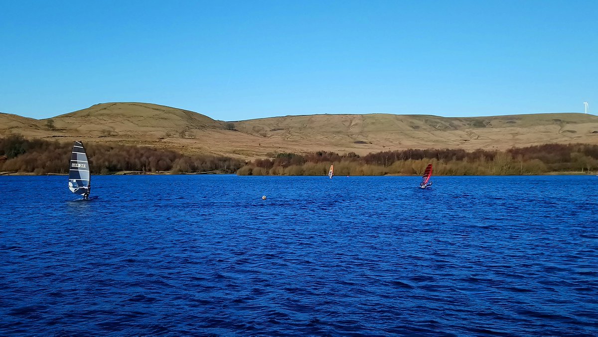 A nice day for a walk around #watergrove today <a href="/ChadWeather/">Oldham Weather</a>