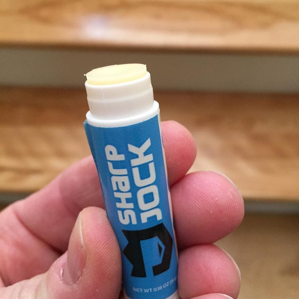 sharpjock's tweet image. Do your lips a solid and apply balm. #canada #winter ift.tt/2maUYm8