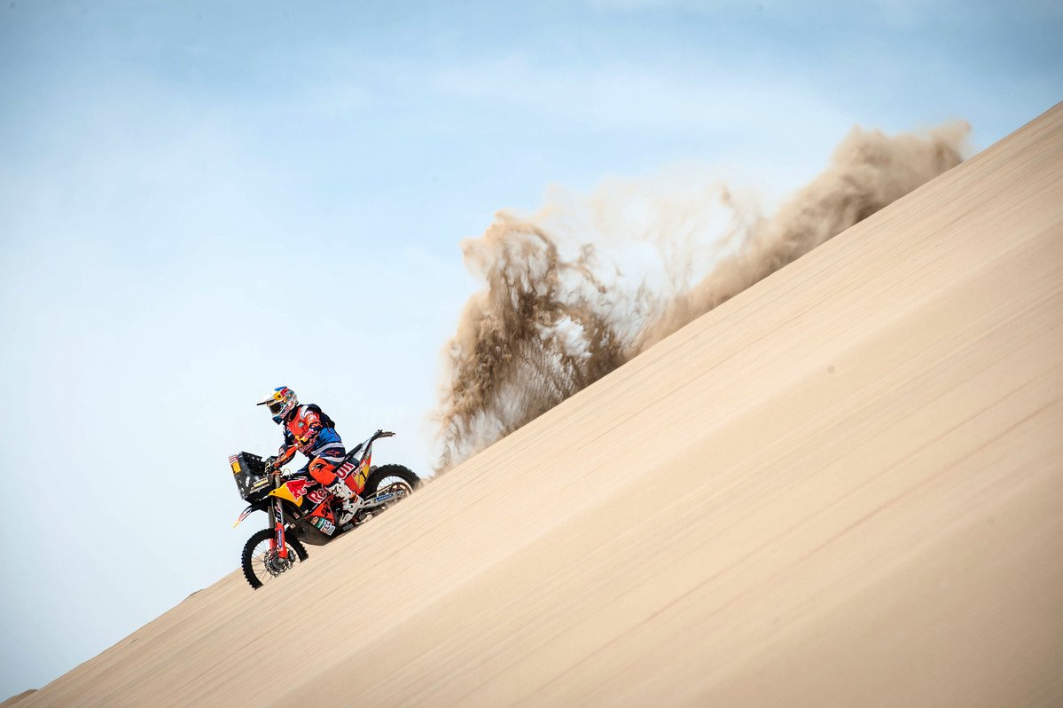 KTM UK Official tweet media