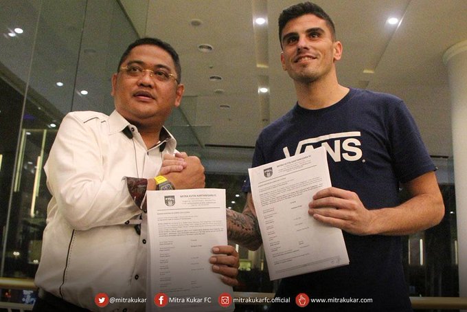 View image on Twitter