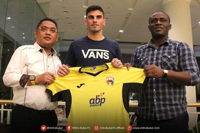 View image on Twitter