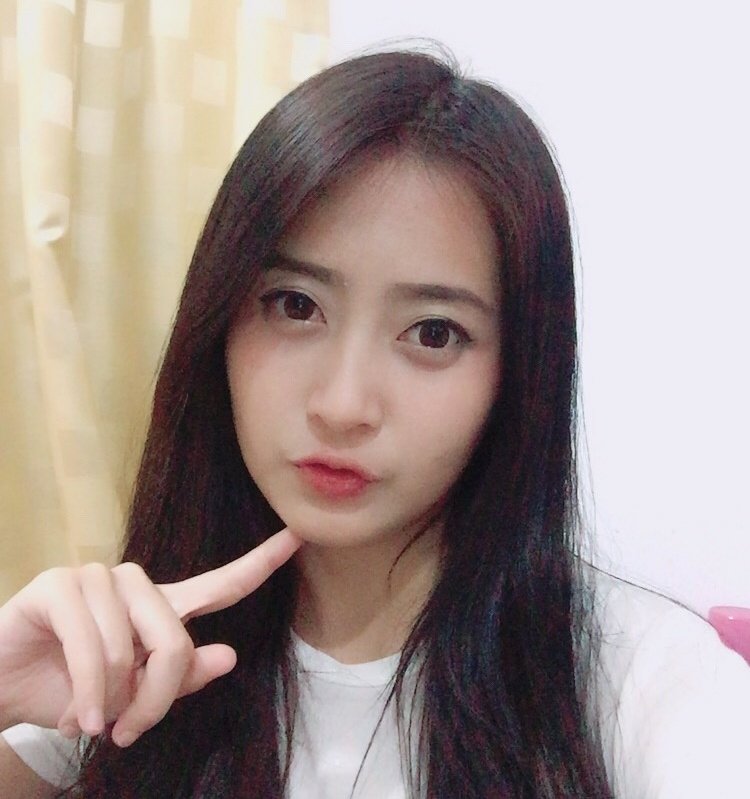 Oyaa...
Terimakasih untuk show hari ini cieee ada 3 MVP dan satuntnya MVP ke aku terimakasih dan selamat🤗
Terimakasih juga twoshootnya yah 😊
Selamat beristirahat 😘