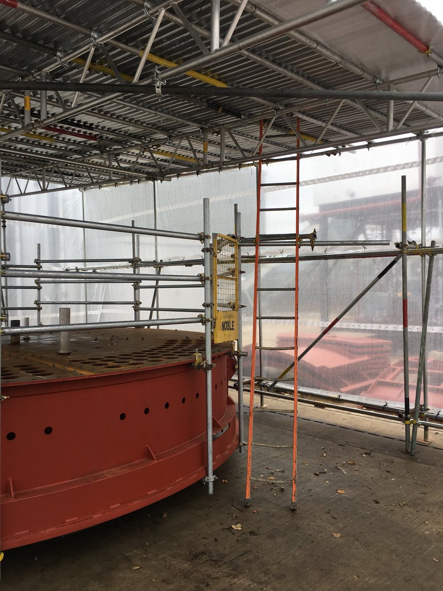 NOBLEscaff's tweet photo. #temporary-roof #scaffolding https://t.co/WR9ih8nO6r