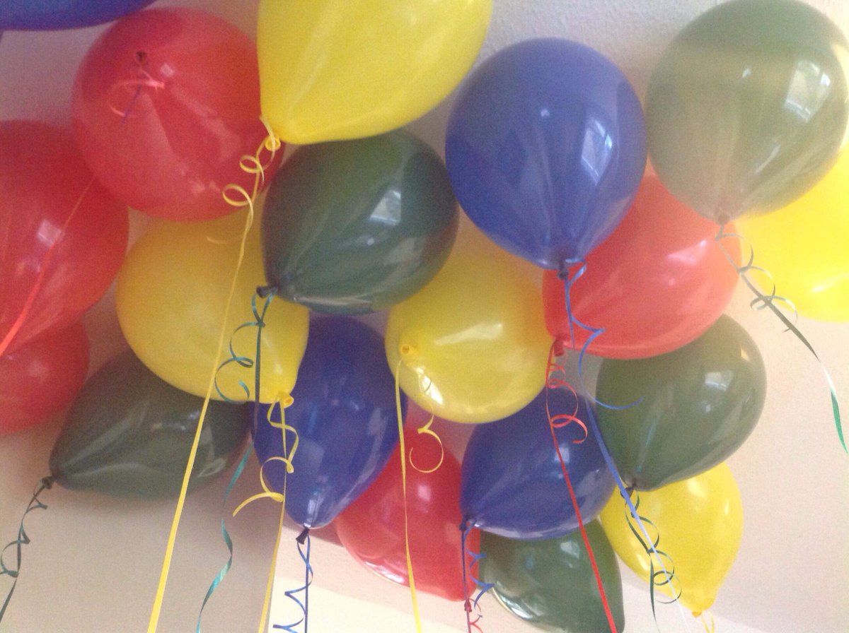 norfolkballoon1's tweet photo. #LEGO coloured latex balloons delivered for a #Lego themed #birthday #party https://t.co/9aSvsEErwa