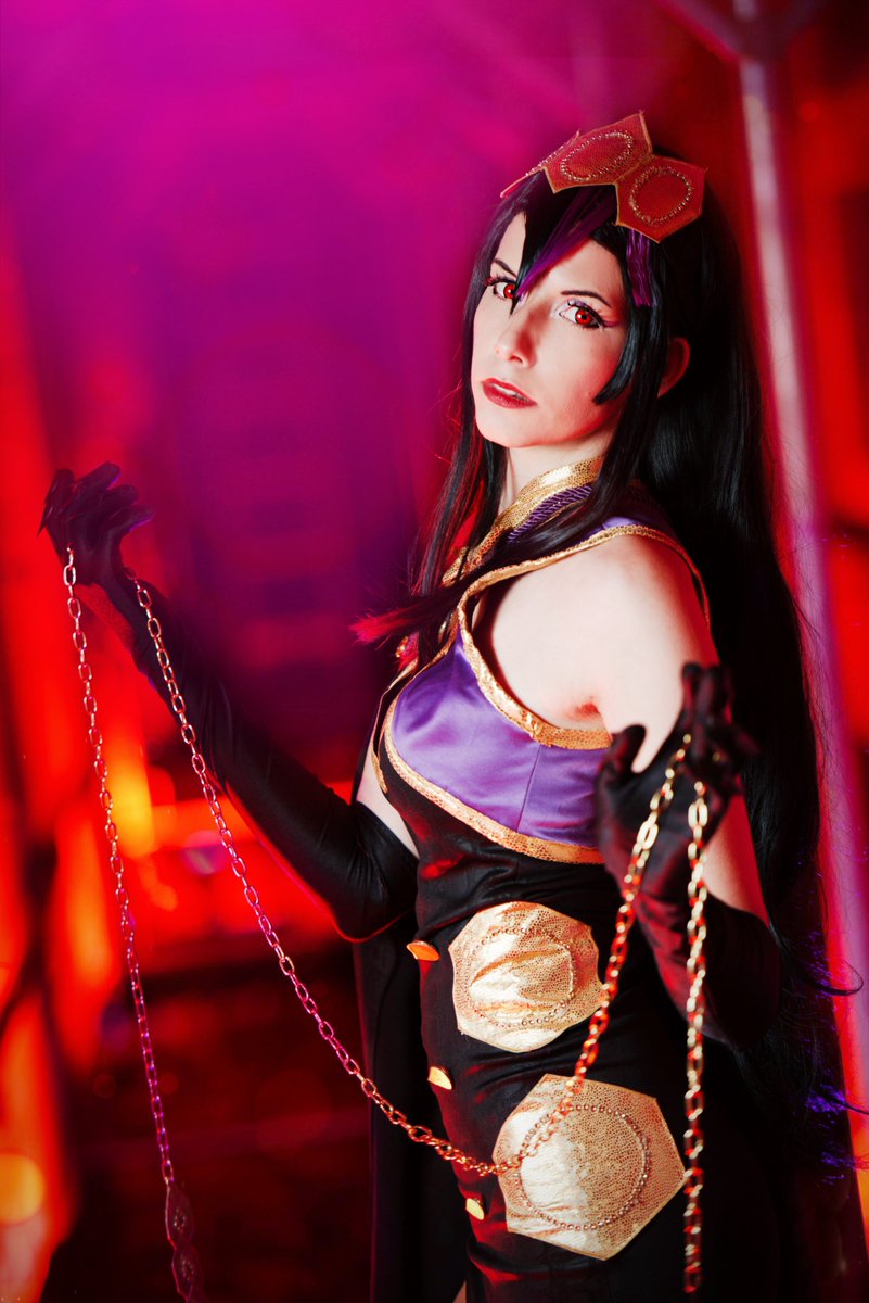 Mietzewhite's tweet photo. Love that "location" :'D

📸 by @vwpic
Cosplay &amp; Edit by me
Design by Meruruusa

#Pokémon #Cosplay #Seviper #Vipitis #Gijinka #MMC #TeamVali https://t.co/6R1V0rLHV5