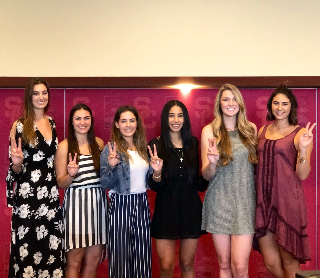 uscwomensvolley tweet picture