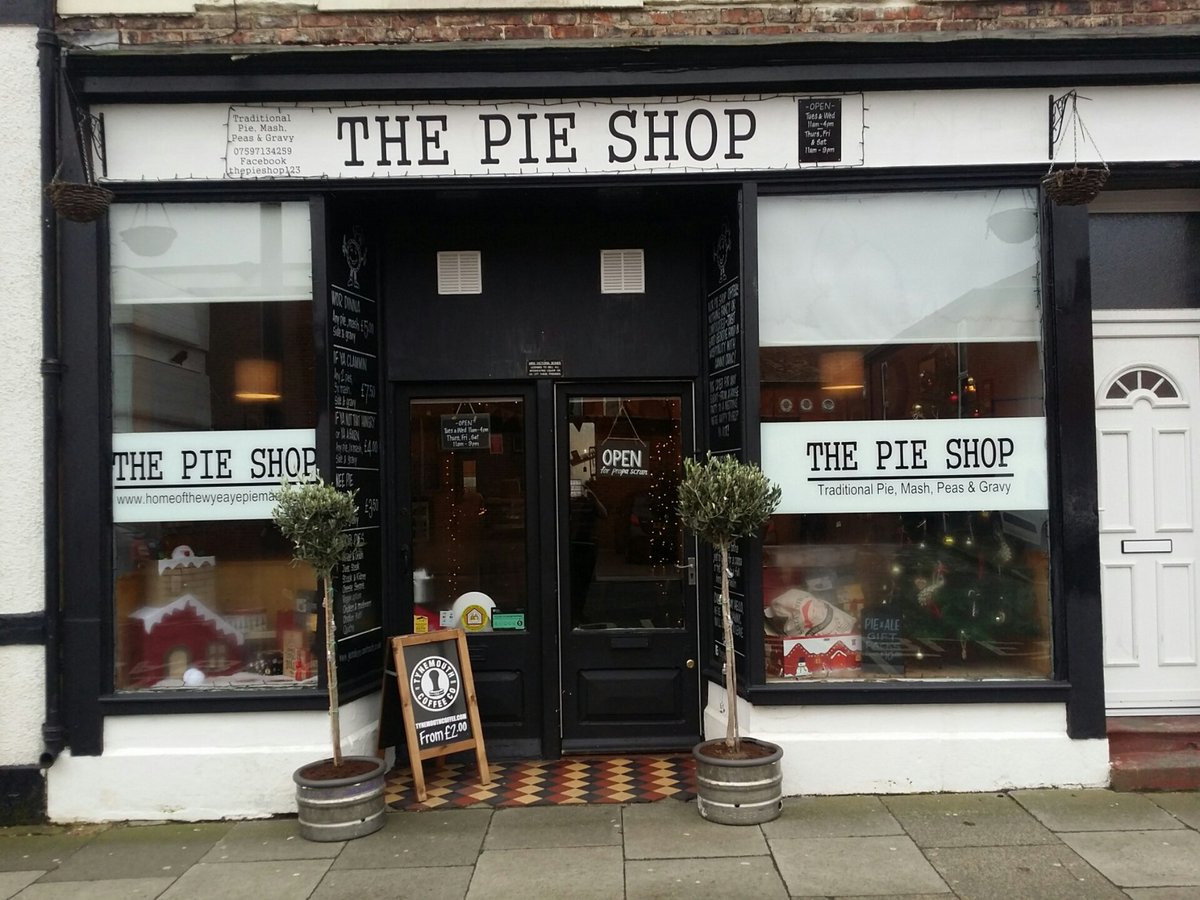 The_pieshop's tweet photo. We're closed for another week but will be Open again from the 16th with some great new nights and even more beer and pies.
We'll let's you know more soon
#thepieshop #thebottleshop #pieyed #piedinna #pietea https://t.co/br0vQTtpt4