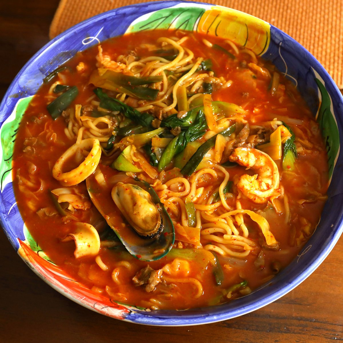 Maangchi on Twitter: &amp;quot;Spicy Seafood &amp;amp; Meat Mixed Noodle Soup (Jjamppong:  짬뽕) for 4 servings! I put this in a large ceramic basin with individual  bowls and a ladle. Help Yourself! : )