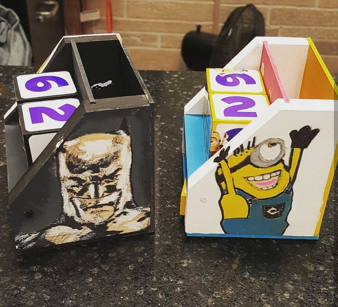 Munchie1173's tweet photo. #LatePost #KidsWorkshop #SaturdayFunday #BlockCalendar #Batman #Minion making our kits fun.. https://t.co/J5ixmpPAIz
