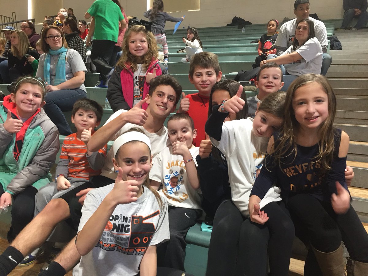 HowellTwpLOP's tweet photo. Hoops for Honig! Our beautiful community comes together for a great day. #jakethetank #LoveOurTank https://t.co/Xmpe0ETTYf