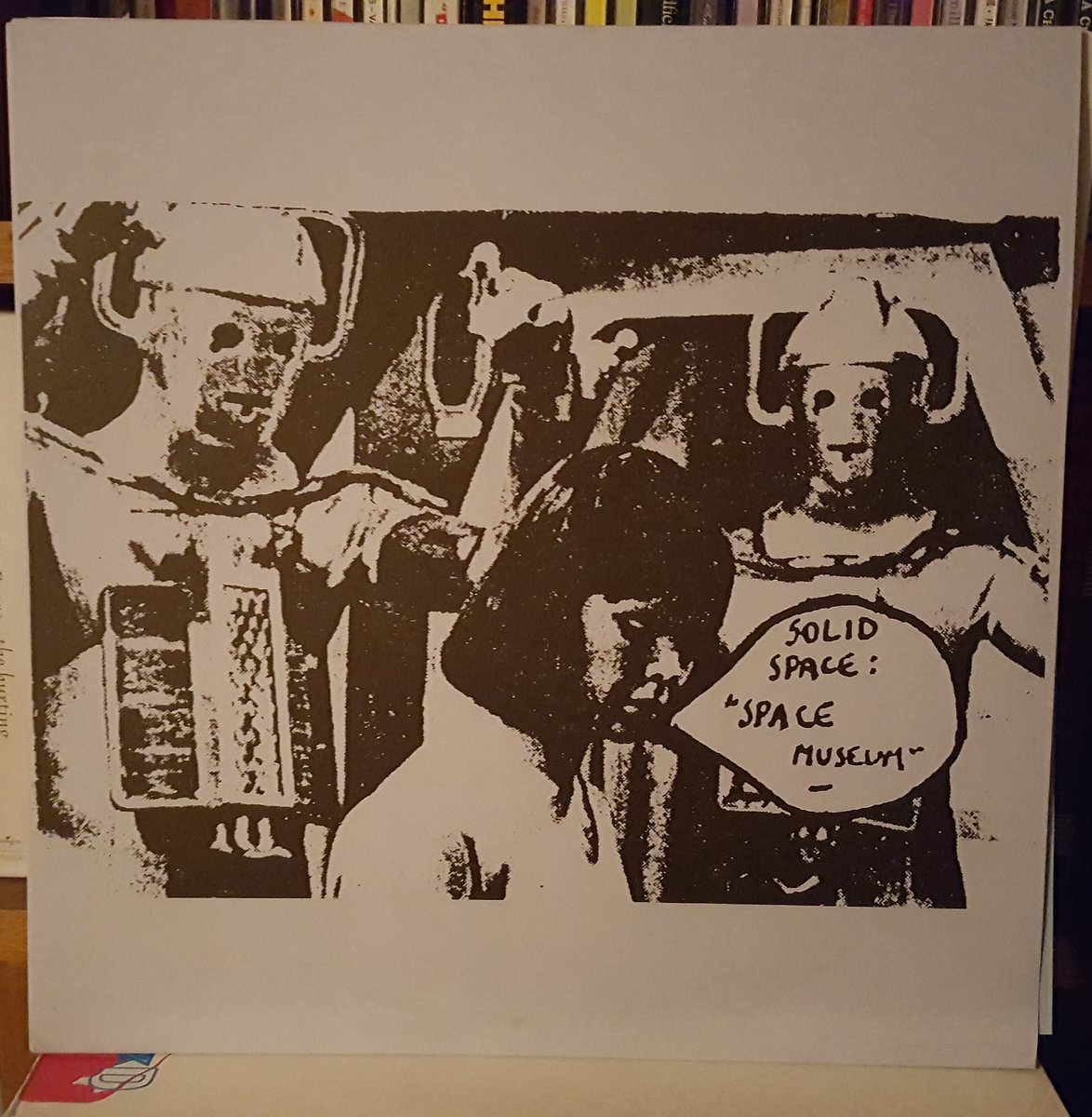 frontier_vinyl's tweet photo. Waited a very, very long time for an official release of this album. Very excited to have received this yesterday from @darkentriesrecs
Why? Apart from the obvious Doctor Who connections, this is a superb example of early 80s lo-fi synth music.
#solidspace https://t.co/vkXSySc1pu