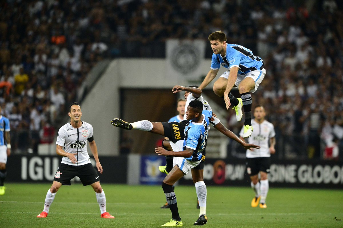 ZonaFutebol's tweet photo. Os.homens.podem.falar.mas os.anjos.podem.voar-mp3 https://t.co/pg2dWEctiD