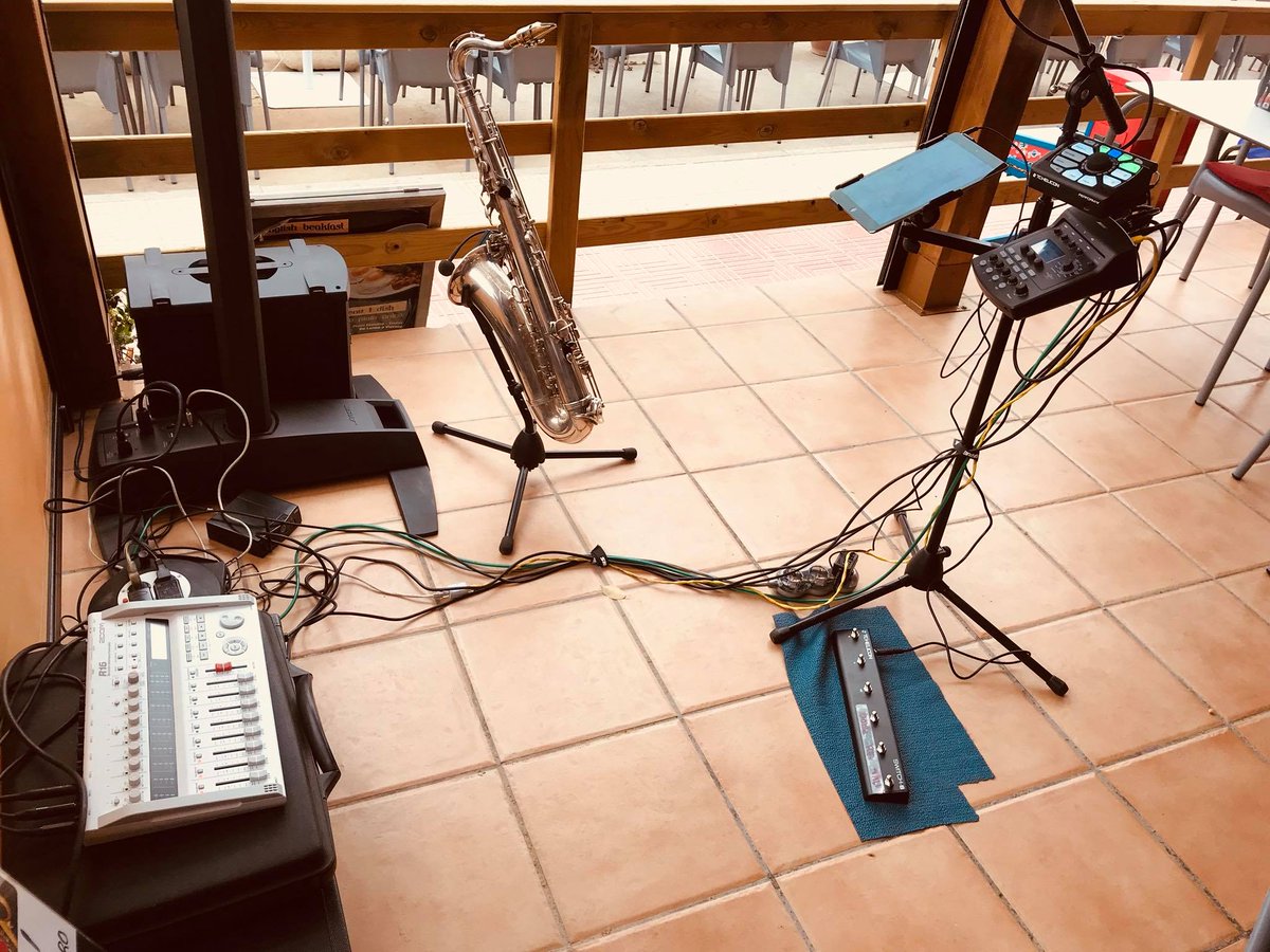 tchelicon's tweet photo. Beautiful #sundayfunday setup ready to go with #PerformV and #Switch6. Thanks for sharing, Saxy Johan. 🙌 https://t.co/wP1usqLpHY