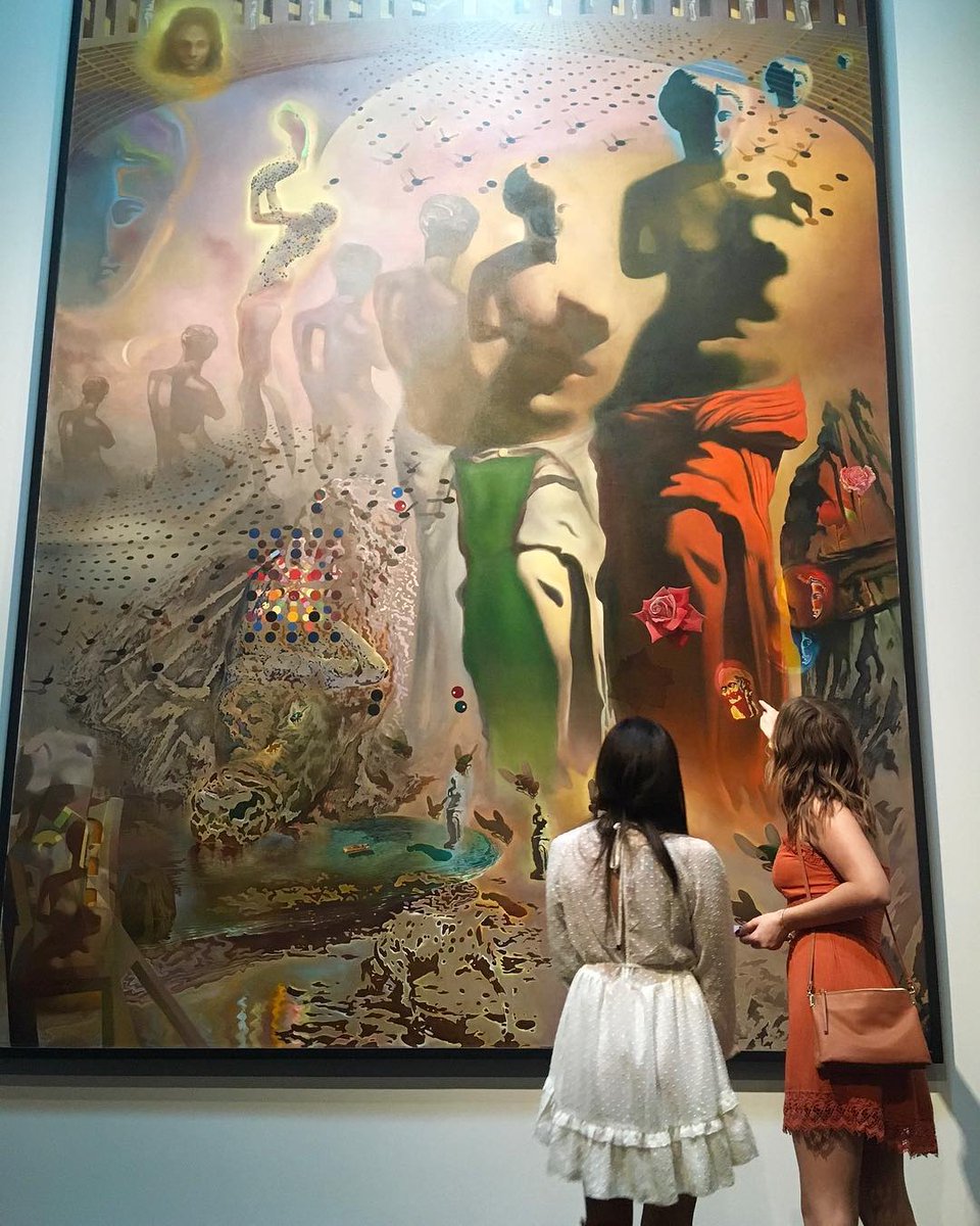 TheDali's tweet photo. You'll likely discover something new each time you examine #SalvadorDali's "Hallucinogenic Toreador."

#TheDali captured by Dali Museum visitor Heather Ford. https://t.co/MriM6beZCR