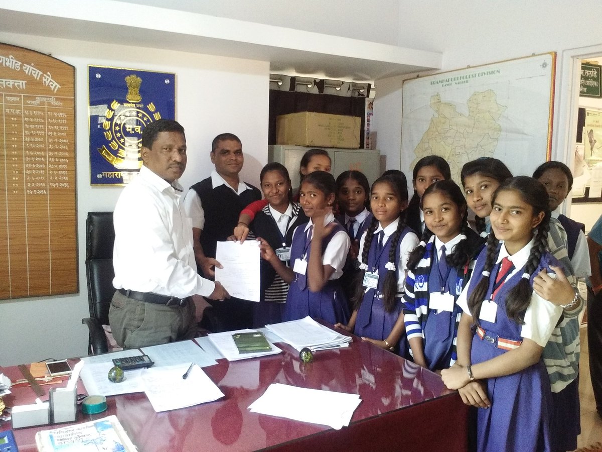 MeshrSatish's tweet photo. Complaint letter writing activity done by My students (JKV Nagbhid)@deshmukhranjit2 @nadeemkhanlive #Maha RMSACHESS https://t.co/6B0g6jH1VK