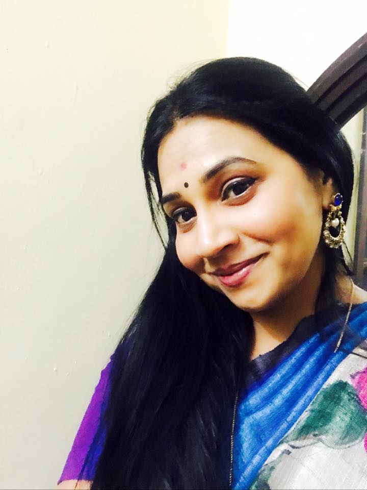 violinpadma's tweet image. #concertlook today #jutesilksaree  #Chandbaliearrings