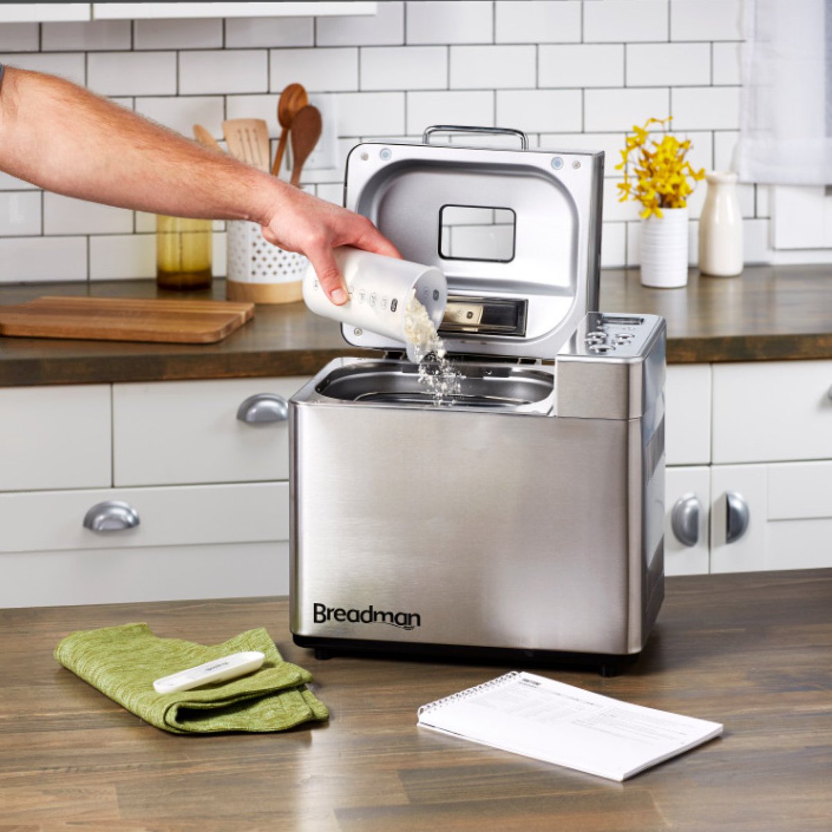 It's bread making time on #ITKWD! <a href="/DavidVenableQVC/">David Venable</a> <a href="/QVC/">QVC</a>

Shop this incredible offer now: bddy.me/2maMBqZ | Recipe book included.