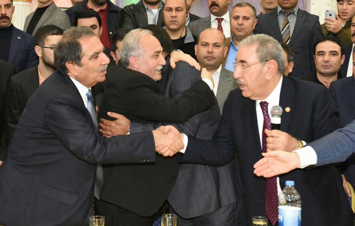 Bakan Fakıbaba devreye girdi! Kavga kan davasına dönüşmeden son buldu...
goo.gl/mi5mDF