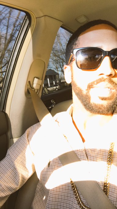 Brown boy!!!!  #VersaceFrames #cubanLink #24K https://t.co/JADKsHrZyT<a href="/tag/versaceframes"class="tags">#VersaceFrames</a><a href="/tag/cubanlink"class="tags">#cubanLink</a><a href="/tag/24k"class="tags">#24K</a>