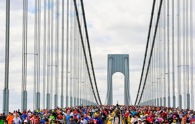runnersworld's tweet photo. Your 2018 marathon and half marathon calendar! 🎉 
 https://t.co/Xanvd6Ix8j https://t.co/BOiw3Sdkgp