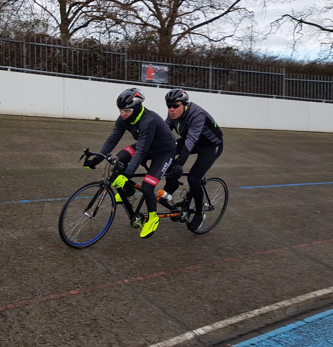 WielerbaanGL's tweet photo. 11e #mathsalden #coupedhiver rit was een ijskoude. Eigenlijk zoals de #coupedhiver ook bedoeld is 😉 foto's Mart Cremers en Harrie Arets. https://t.co/CsHfL9vyrR
