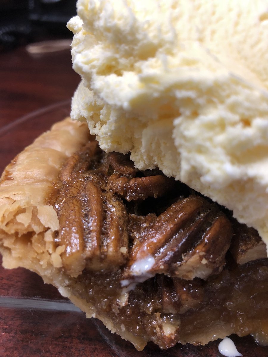 houseofpies1967's tweet photo. Hello pecan pie ala mode! #notjustforthanksgiving https://t.co/cqY1VxbFKC