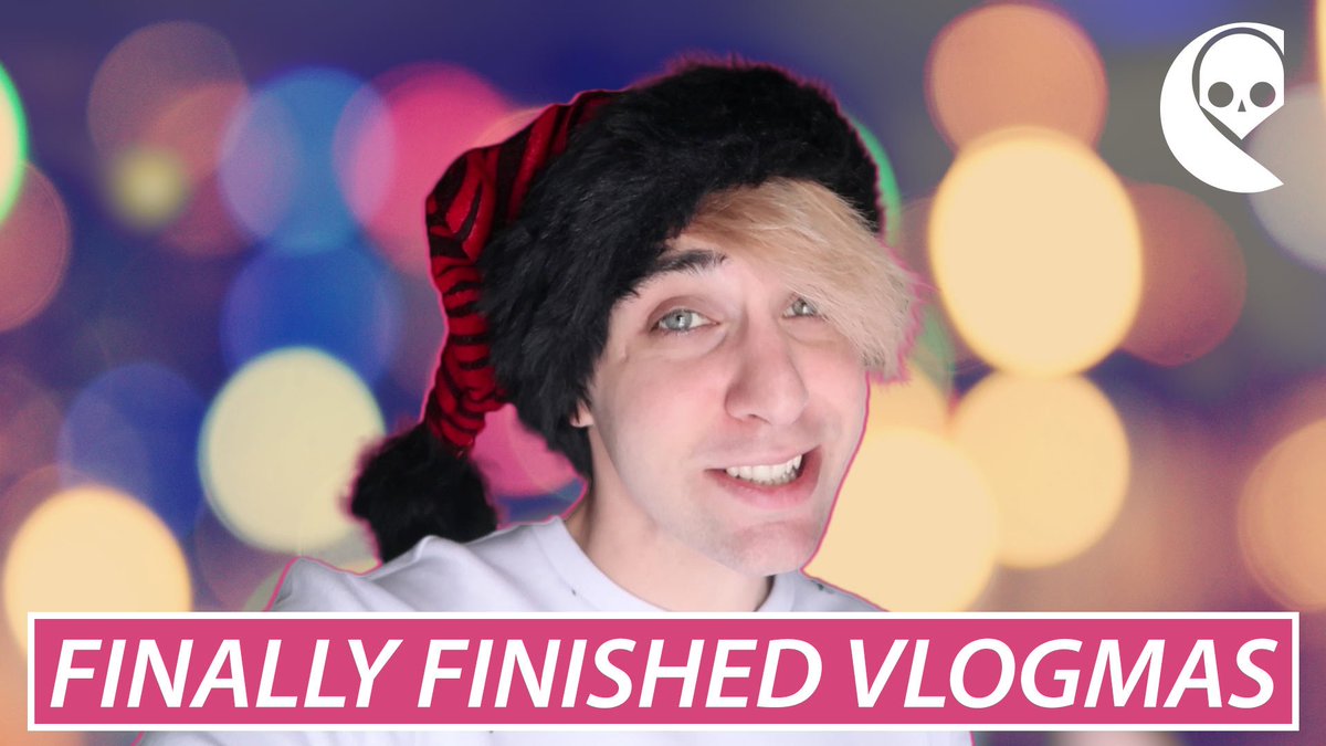 ChaddCallahan's tweet photo. I know.... This is 2 weeks late... I'm sorry! 

Watch the last of #vLogmas: https://t.co/XsD2rMpJyi https://t.co/9A0YHM16UX