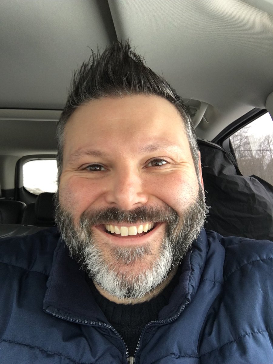 MariusBourgeoys's tweet photo. C’est un départ pour la belle ville de Québec! Bien hâte de rencontrer mes collègues de l’Académie Saint-Louis demain! #leadped #feep https://t.co/rESAoDfrj7