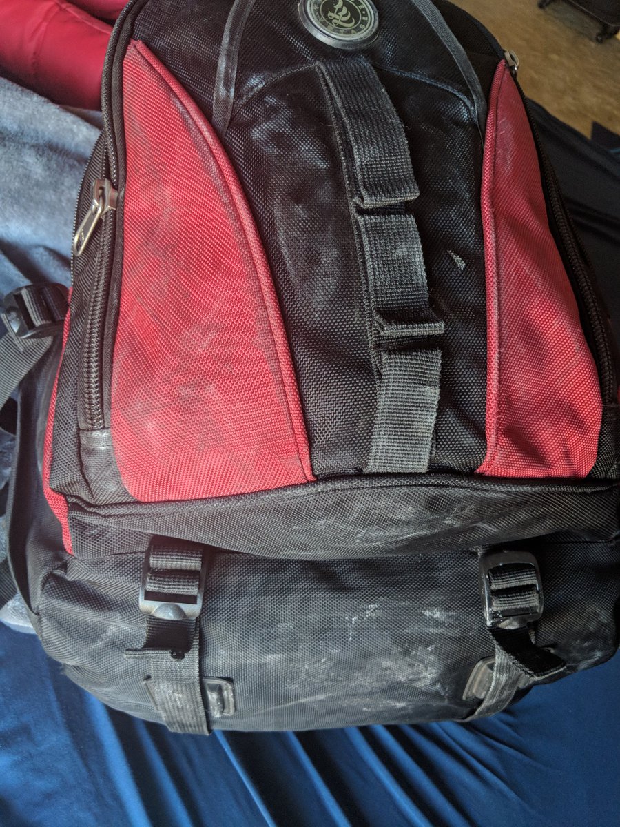 madkixyz's tweet photo. @united Got the bag more than a day after I landed and when I get it it's like this. As if it's been dragged through all the mud. Really disappointed. Never again. @UAListheworst https://t.co/VcmZQdFVNC