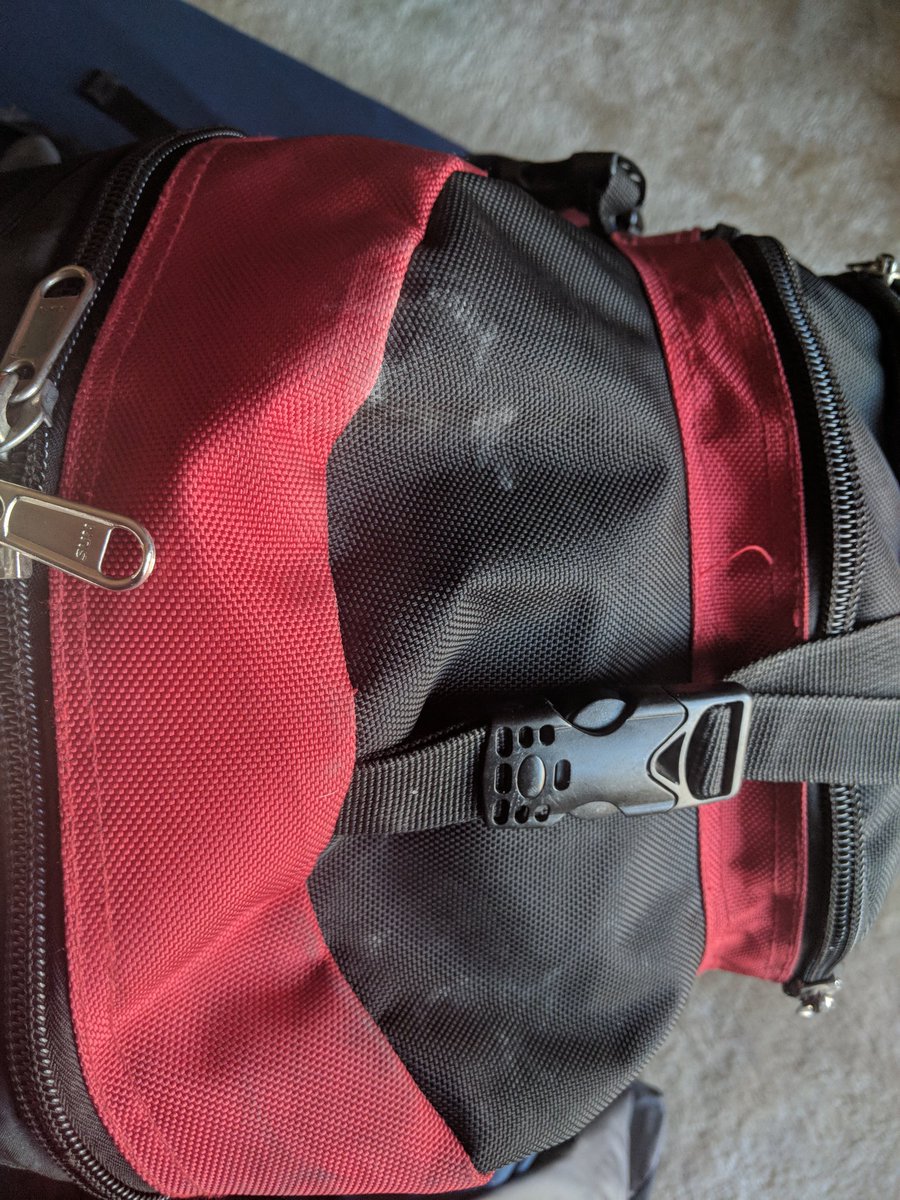 madkixyz's tweet photo. @united Got the bag more than a day after I landed and when I get it it's like this. As if it's been dragged through all the mud. Really disappointed. Never again. @UAListheworst https://t.co/VcmZQdFVNC