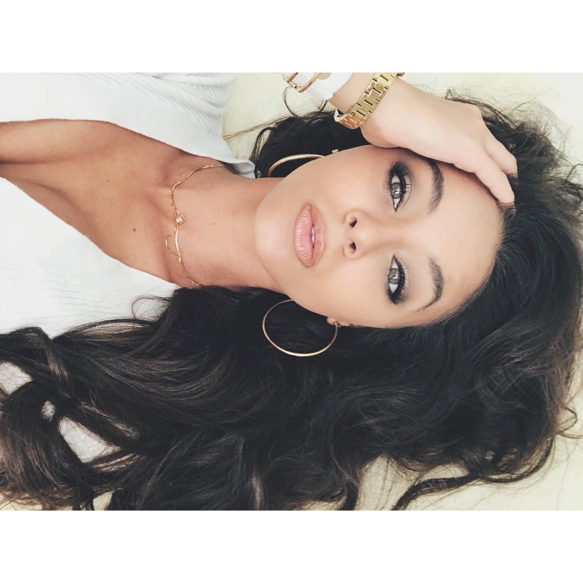 iamheatherfay's tweet photo. Thinking about doing another cover song here soon... #hmm #tocover #ornottocover #coversongs 🤔 https://t.co/Onfl5JY7FA