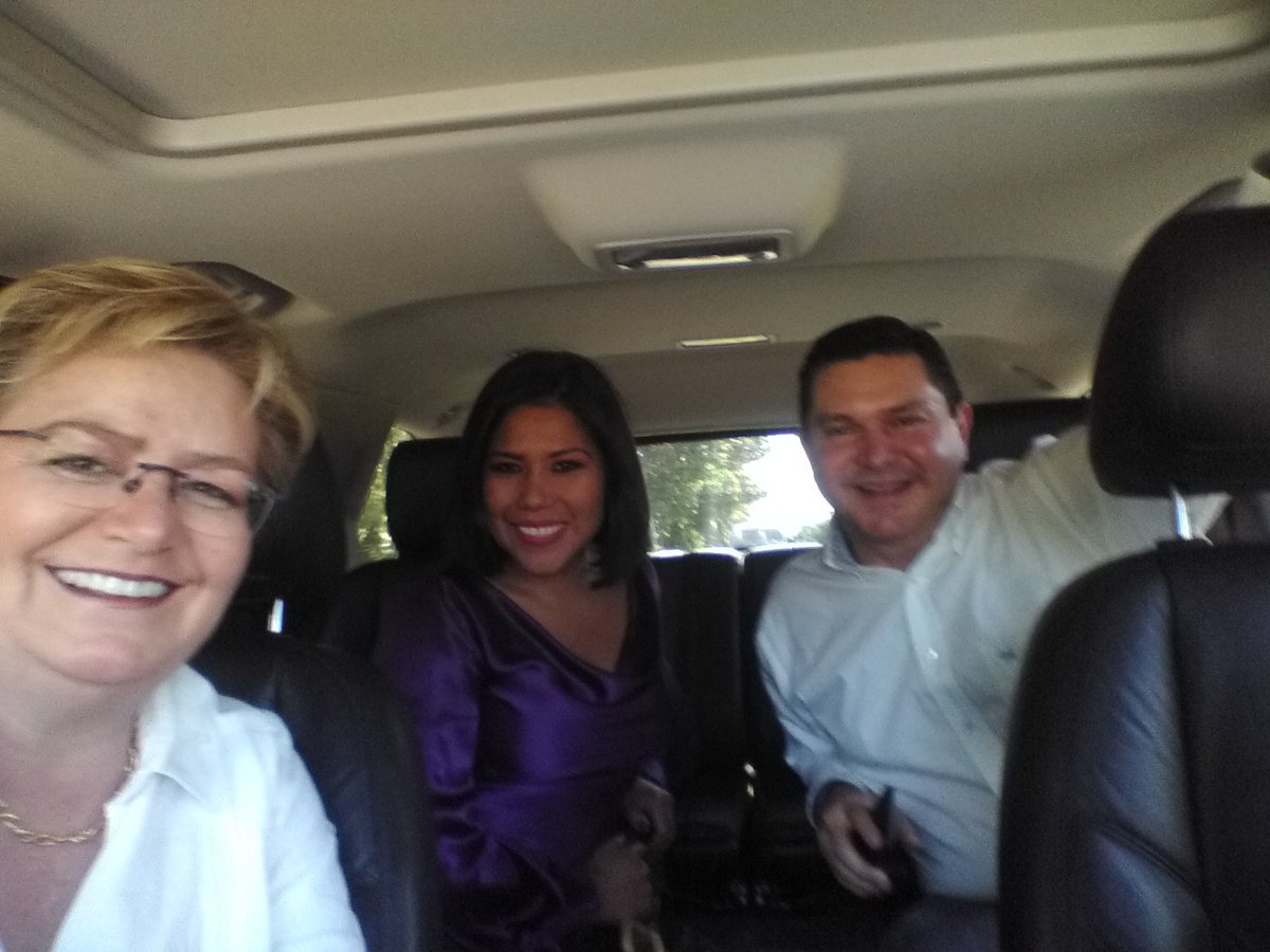 GinaTrujilloZ's tweet photo. Regresando a Villahermosa con @LILIANAMADRIGAM y @NicoBellizia después de un muy alegre y nutrido arranque de precampaña. Gracias Tenosique! Con la Fuerza de Tabasco, vamos a ganar!!! https://t.co/euSGnKiv3K