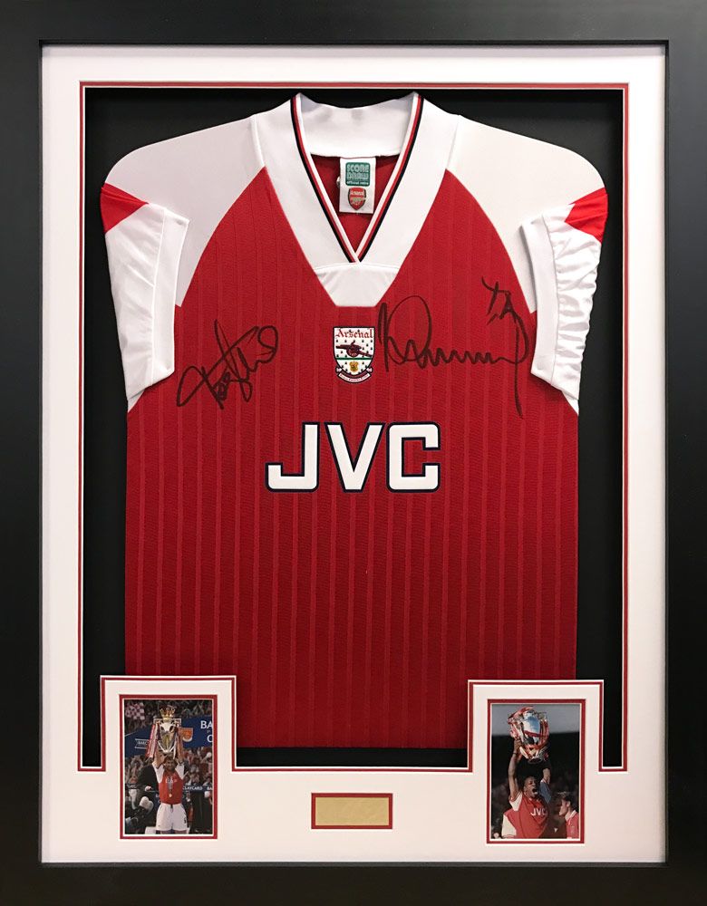 PremierFraming's tweet photo. Gold-level framing is ideal for displaying a whole item. Gold can be personalised with a choice of mount and frame colours, plus a customised top mount cornering.

Starting at £165, visit our website for more details https://t.co/p1xumxk2nz https://t.co/EhIzpfZpVv