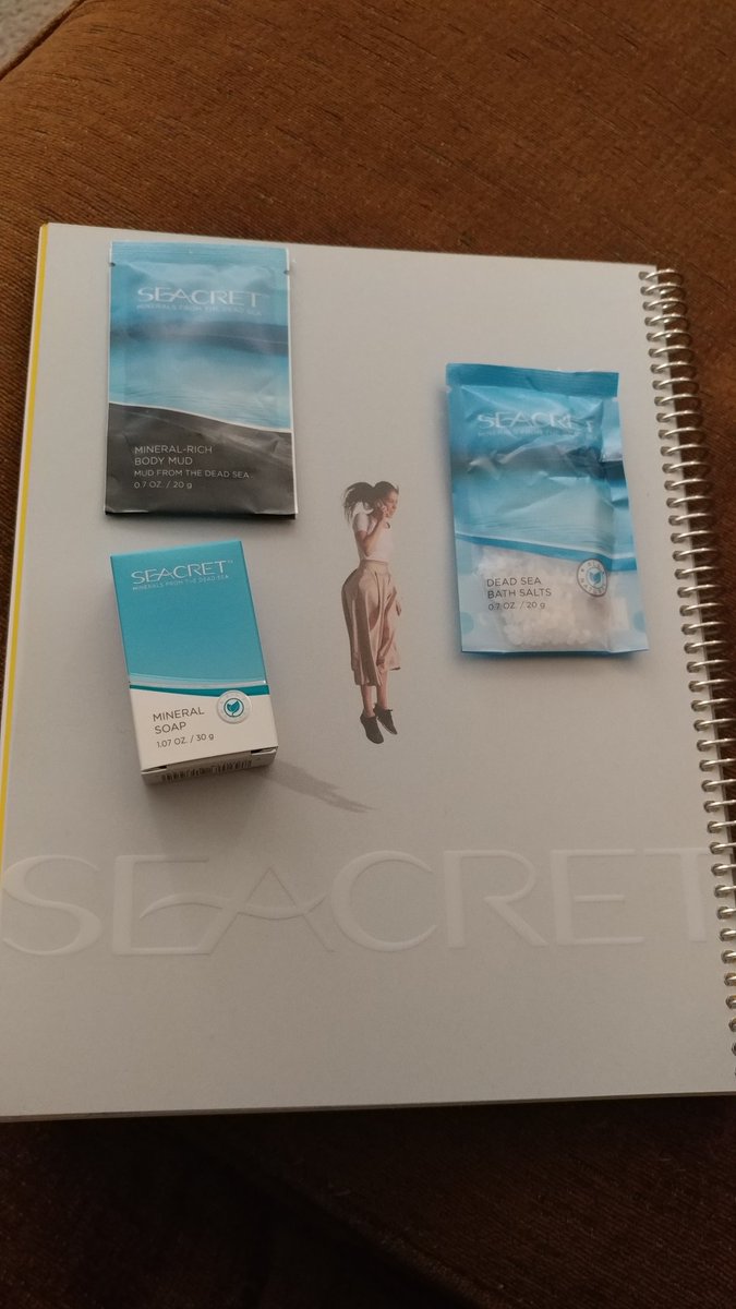 Samples are in! #seacretlife contact me to host a party online today!😊