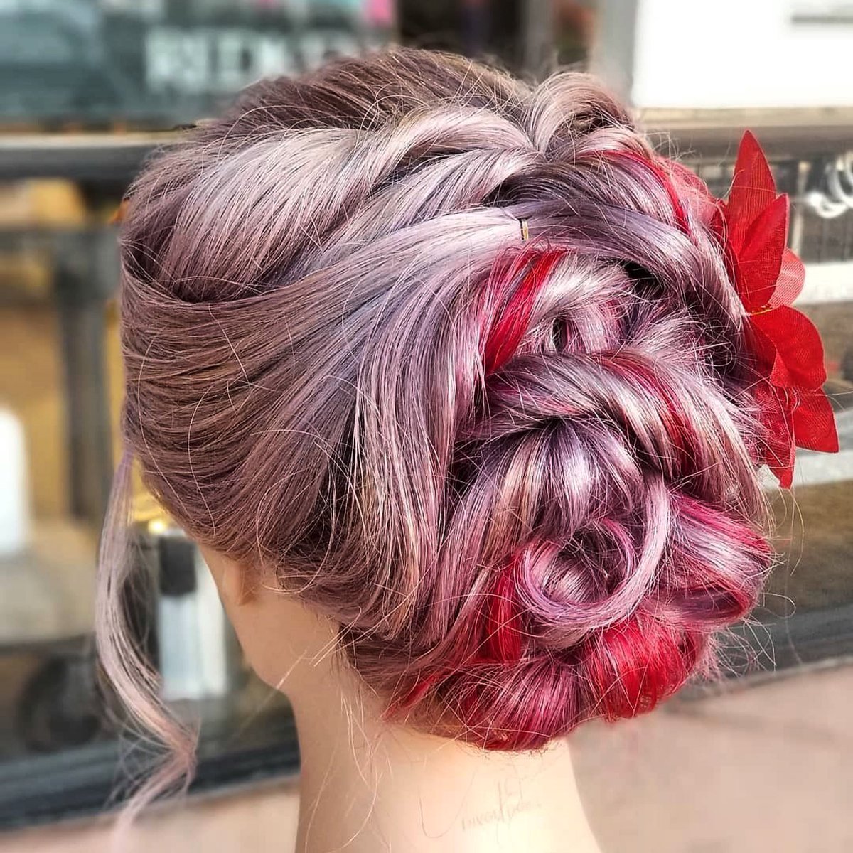 PivotPointIntl's tweet photo. Peppermint Delight 🍬🍭🍬 #CityBeats #Redken #SalonCentric #PillowProof #PivotPoint #LearnForward (📸: @beautygurulbc) https://t.co/qJc3g8uZr0