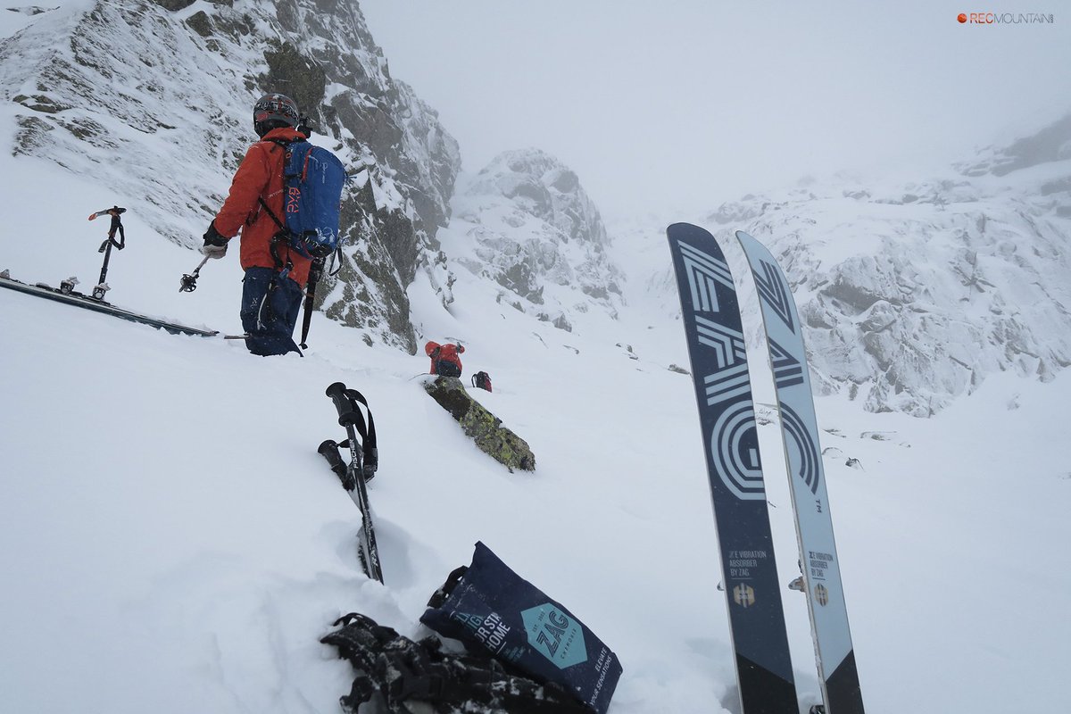 ¡¡¡Ya llegó el #powder a la Sierra de Guadarrama!!!!
Eso sí, no hay base. Si subes, pillas piedras sí o sí.