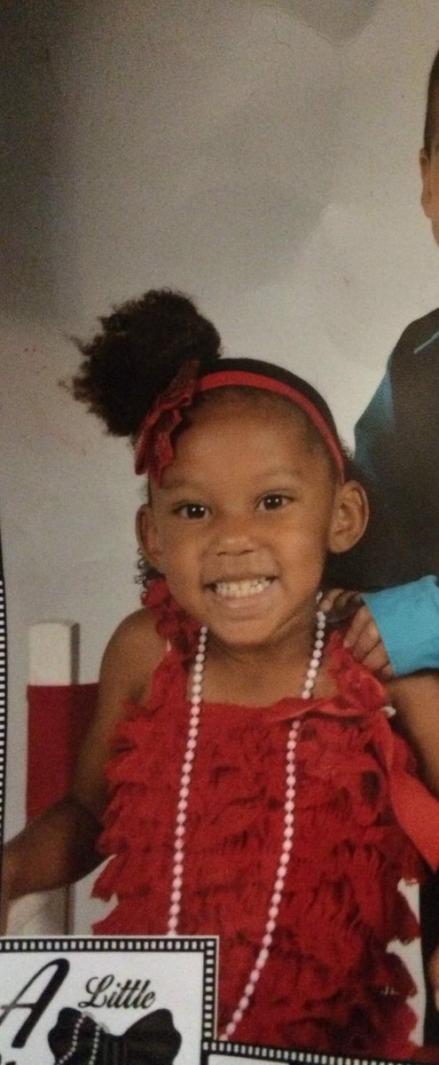 theyhatedeecee9's tweet photo. The love of my life 💯💙 https://t.co/DdqPNiN3Um