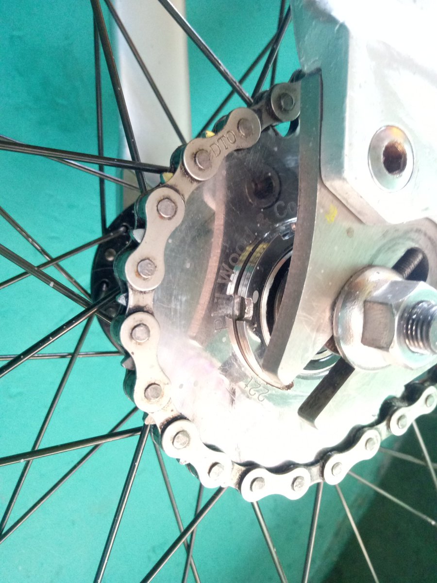 MuhjidBagusO's tweet photo. #fnfjb
jual cog phillwood 22t 300k + lockring sakra 200k
harga sepaket 400k net
line sobria11 lokasi depok
thx https://t.co/DRXwxsInIm