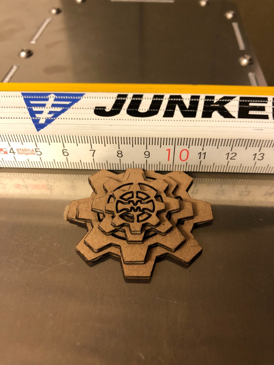Maddi_EF's tweet photo. Tonight the first cut with the #FabKit #MK5 from @FabCreator @makerspace_ef @bytespeicher_ef #Erfurt #Lasercutter #makerspace #hackerspace #34C3 #CongressEveryWhere - Many thanks! @anstiftung https://t.co/0MhpCg9Zlx