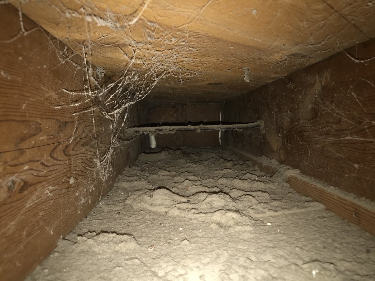Ahrensheating's tweet photo. @Al_Fossum Please everybody get your ductwork cleaned, no reason to be inside breathing in this crap. https://t.co/zgS75dockv