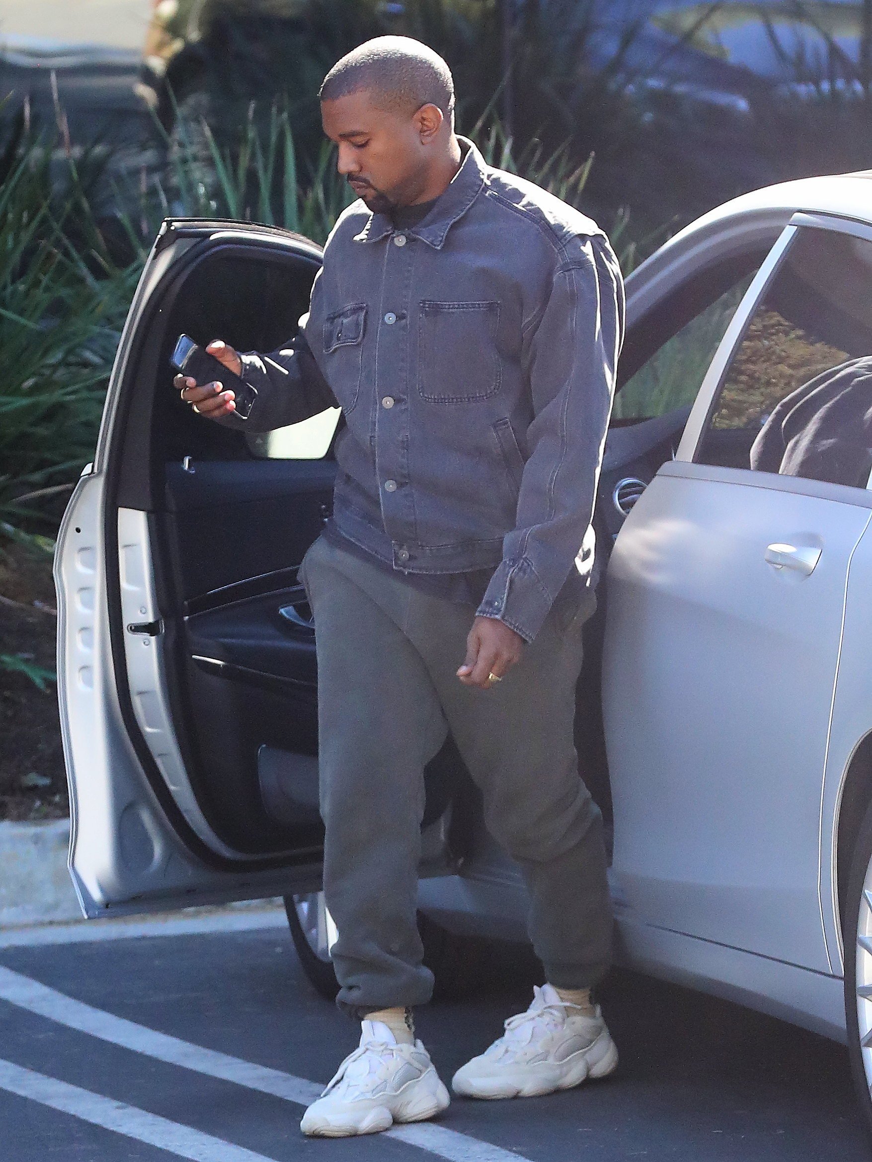 Celebrities wearing sales yeezy 500