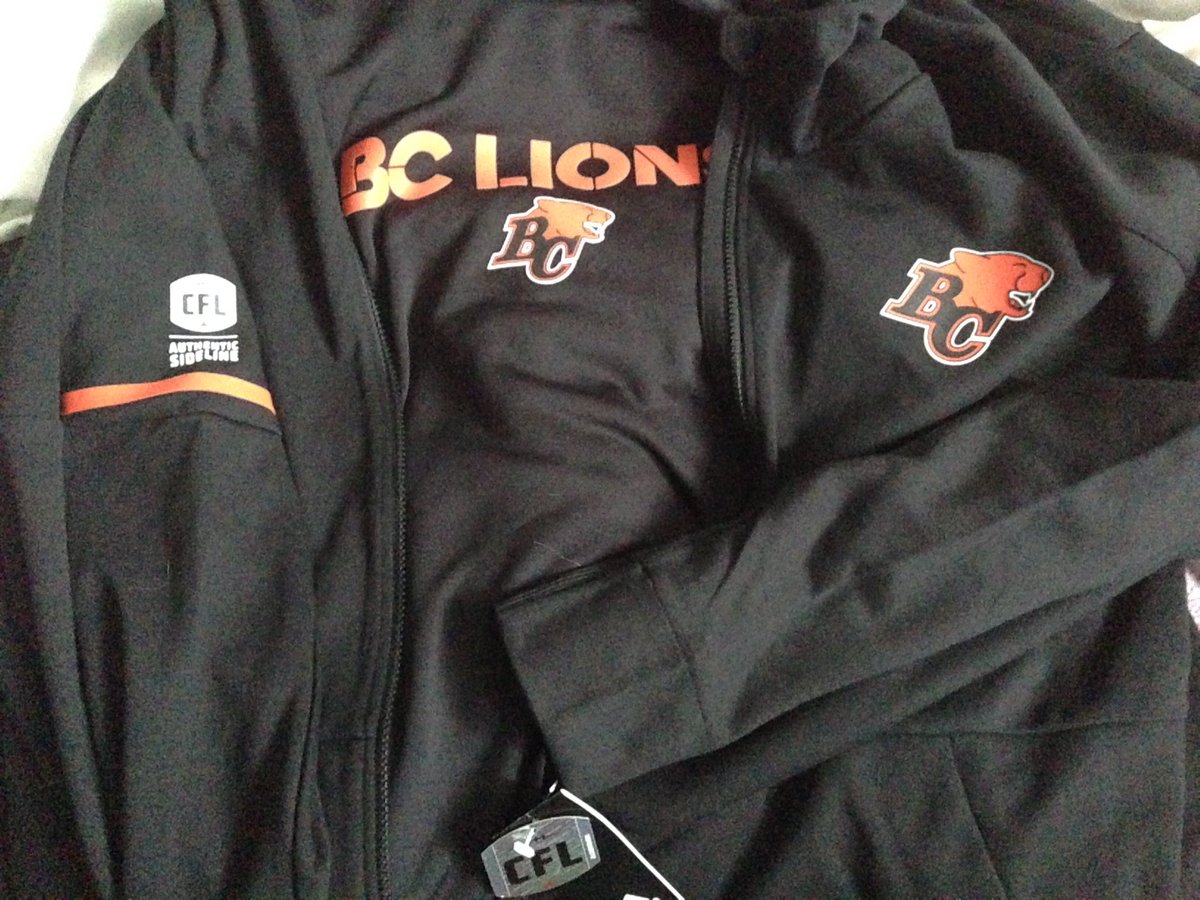 canadiandevo's tweet photo. My @slayerrocks was very happy with his @BCLions swag under the tree! #SmartSanta #GoLionsGo #CFL @CFL https://t.co/7n3x0FINZY