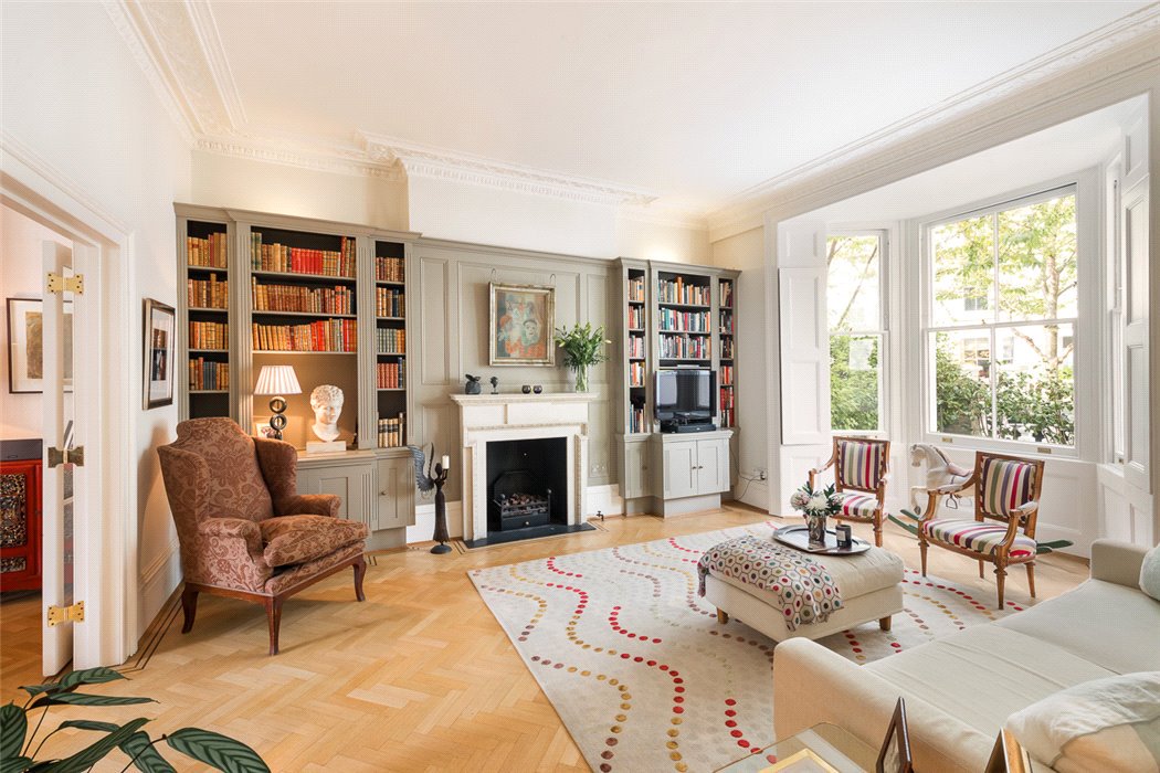 knightfrank's tweet image. Beautiful 6 bedroom #house in #Kensington ideally located for the amenities of both Kensington High Street and Notting Hill Gate ow.ly/5JIg30hlkpy #PrivateView
