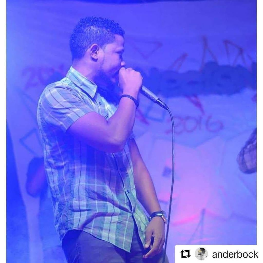 israelabreulmi's tweet photo. #Repost @anderbock (@get_repost)
・・・
En la calle aprendí a ser muy LEAL, y oyendo rap aprendí a ser muy REAL, de Jesús aprendí todo lo que es AMAR, Y de Pedro aprendí que hasta el más fiel puede TRAICIONAR.
#AnderBock - Freestyle 2k15
#ElPrimogénito… https://t.co/wK8RDsgN1D https://t.co/vC5tRcKM0n