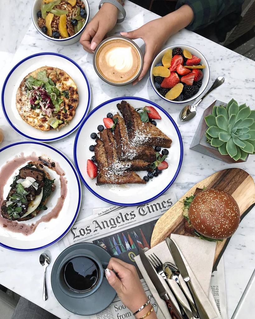 Kimpton's tweet image. Today calls for a late brunch. 📷: @foodieonfleek #junipertableps #rowanpalmsprings ift.tt/2DhfoQN